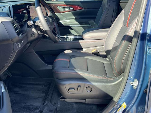 used 2024 Chevrolet Traverse car, priced at $43,991