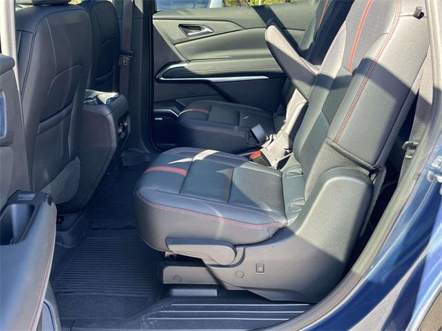 used 2024 Chevrolet Traverse car, priced at $43,991