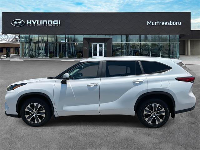 used 2023 Toyota Highlander car, priced at $39,722