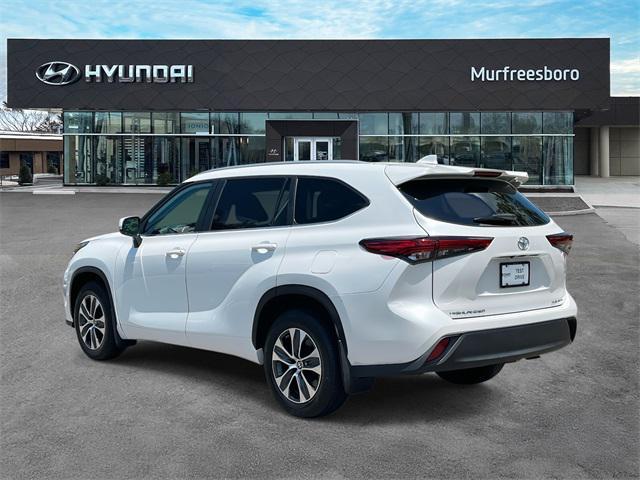 used 2023 Toyota Highlander car, priced at $39,722
