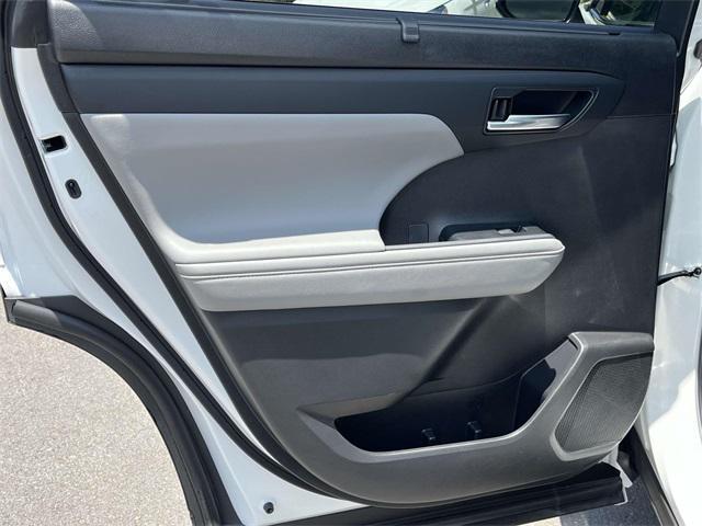 used 2023 Toyota Highlander car, priced at $39,722