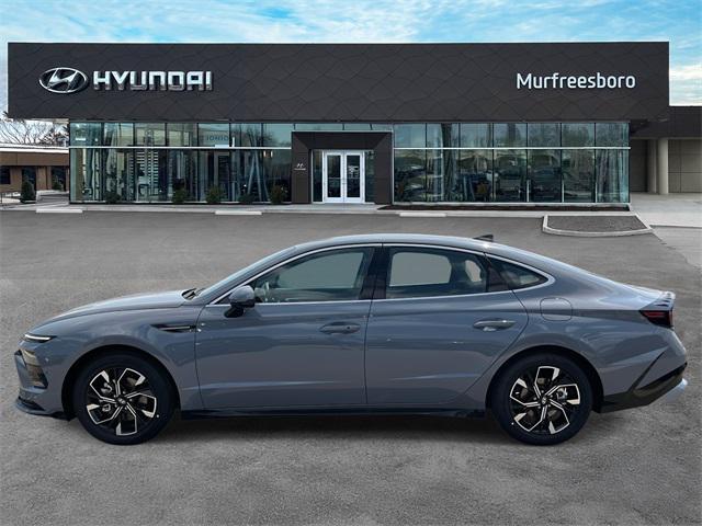 new 2025 Hyundai Sonata car, priced at $27,075