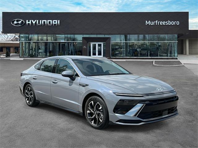 new 2025 Hyundai Sonata car, priced at $27,075