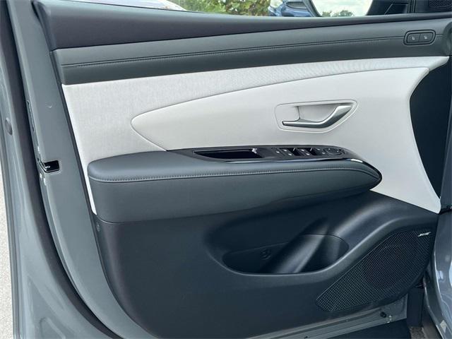 new 2025 Hyundai Tucson car, priced at $38,142