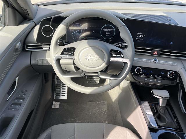 new 2025 Hyundai ELANTRA HEV car, priced at $26,194