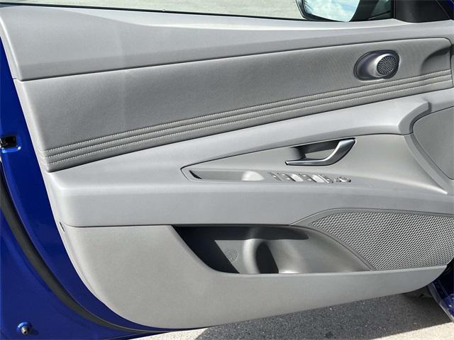 new 2025 Hyundai ELANTRA HEV car, priced at $26,194