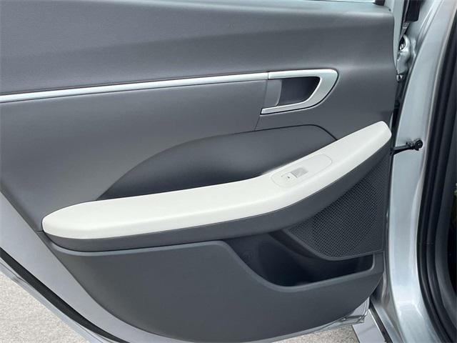 used 2024 Hyundai Sonata Hybrid car, priced at $26,638