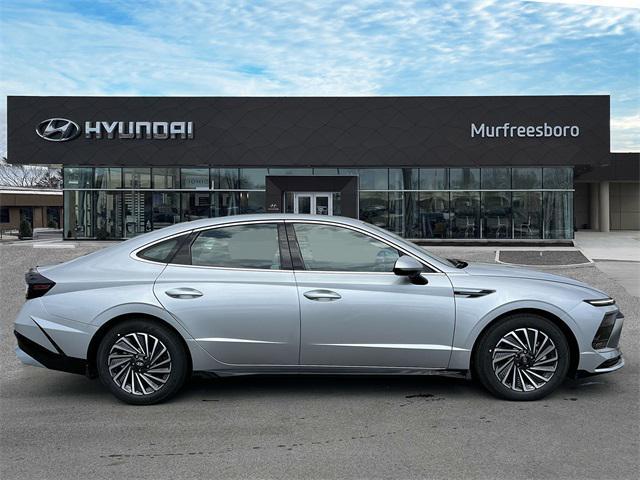 used 2024 Hyundai Sonata Hybrid car, priced at $26,638