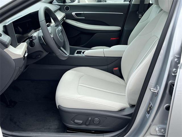 used 2024 Hyundai Sonata Hybrid car, priced at $26,638