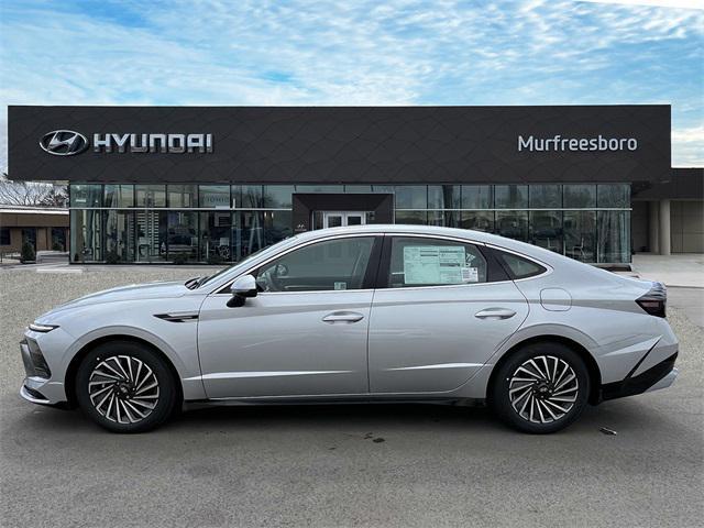 used 2024 Hyundai Sonata Hybrid car, priced at $26,638