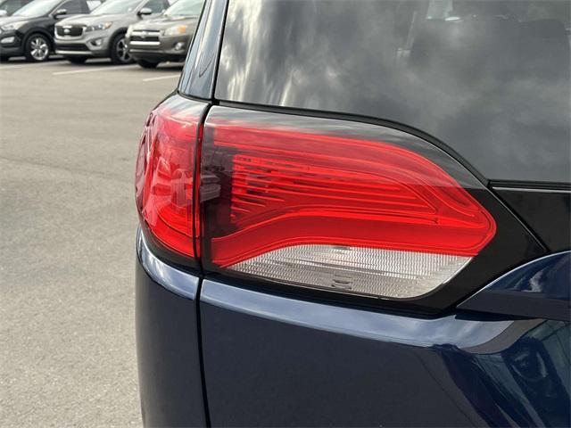 used 2018 Chrysler Pacifica car, priced at $15,933