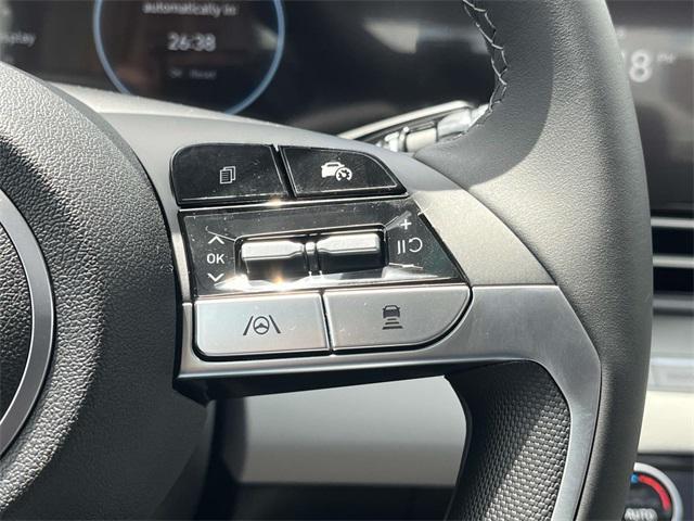 new 2025 Hyundai Elantra car, priced at $28,698