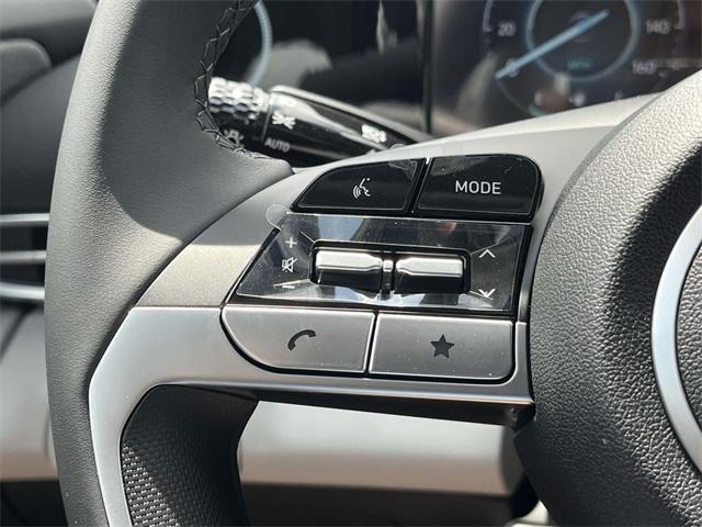 new 2025 Hyundai Elantra car, priced at $28,698