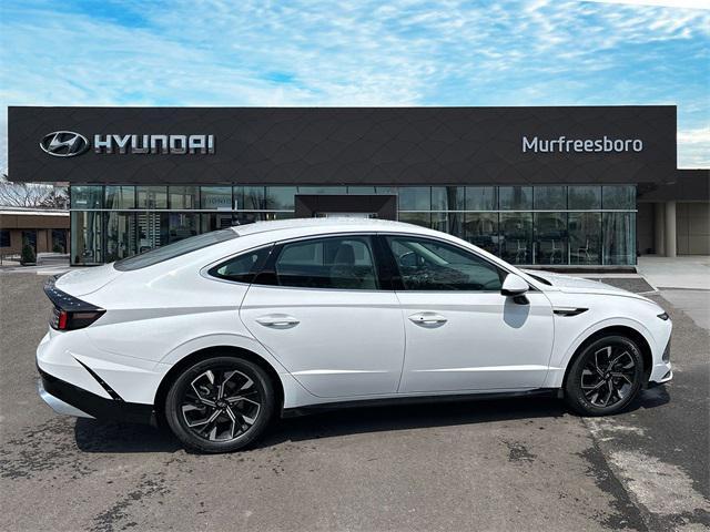 new 2024 Hyundai Sonata car, priced at $26,721