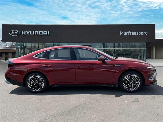 new 2024 Hyundai Sonata car, priced at $29,016