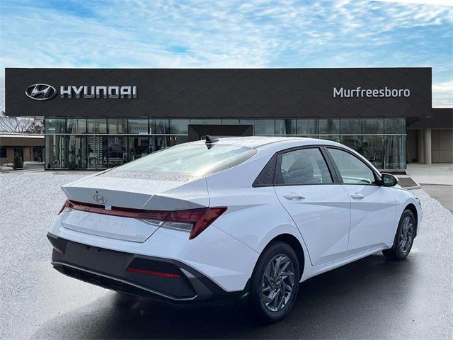 new 2024 Hyundai Elantra HEV car, priced at $26,910