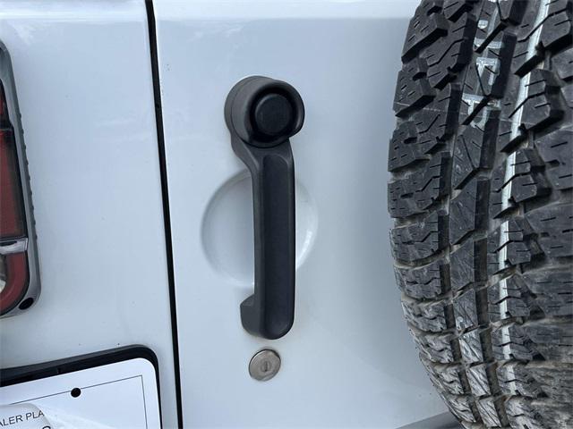 used 2015 Jeep Wrangler Unlimited car, priced at $15,655