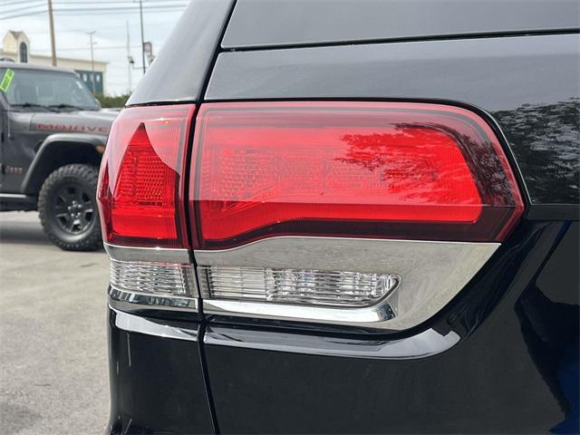 used 2021 Jeep Grand Cherokee car, priced at $19,704