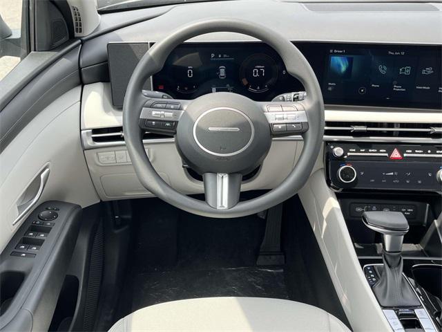 new 2025 Hyundai Tucson car, priced at $30,035
