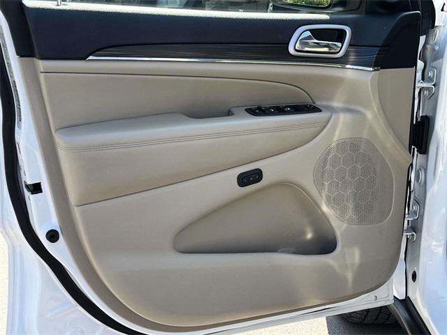 used 2019 Jeep Grand Cherokee car, priced at $17,606