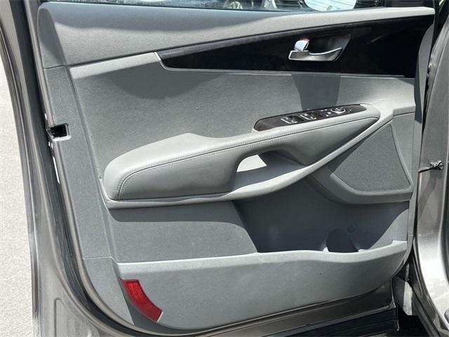 used 2016 Kia Sorento car, priced at $8,661