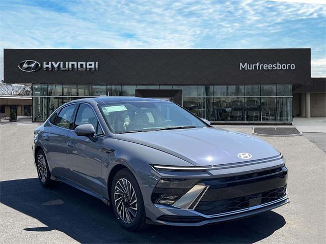 new 2024 Hyundai Sonata Hybrid car, priced at $37,005