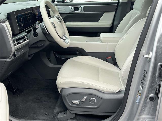 used 2024 Hyundai Santa Fe car, priced at $28,498