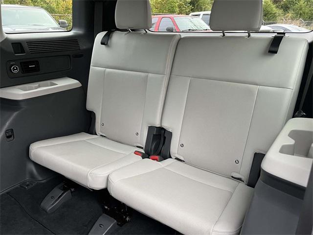 used 2024 Hyundai Santa Fe car, priced at $28,498