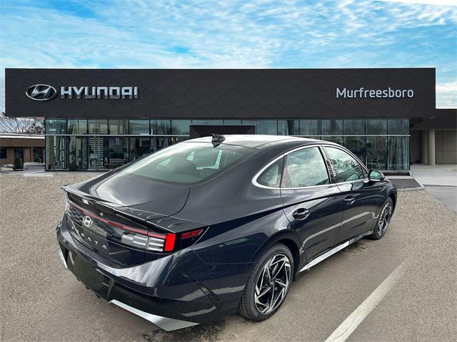 new 2024 Hyundai Sonata car, priced at $29,025