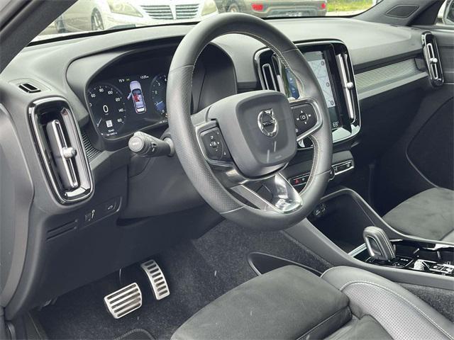 used 2020 Volvo XC40 car, priced at $26,855