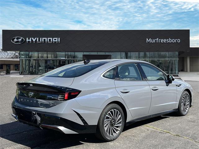 new 2024 Hyundai Sonata Hybrid car, priced at $37,008