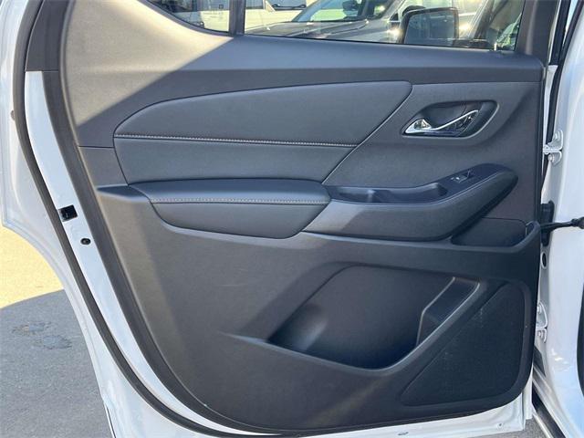 used 2021 Chevrolet Traverse car, priced at $32,043