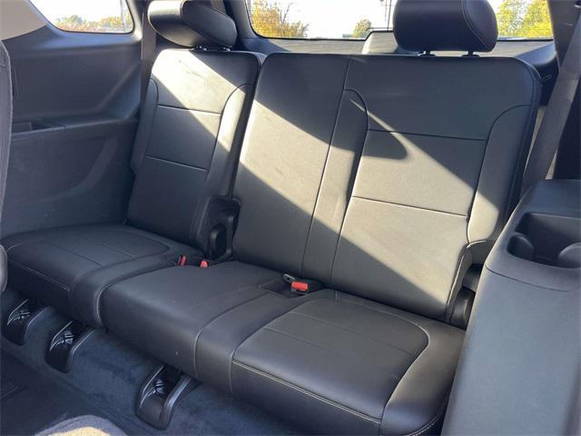 used 2021 Chevrolet Traverse car, priced at $32,043