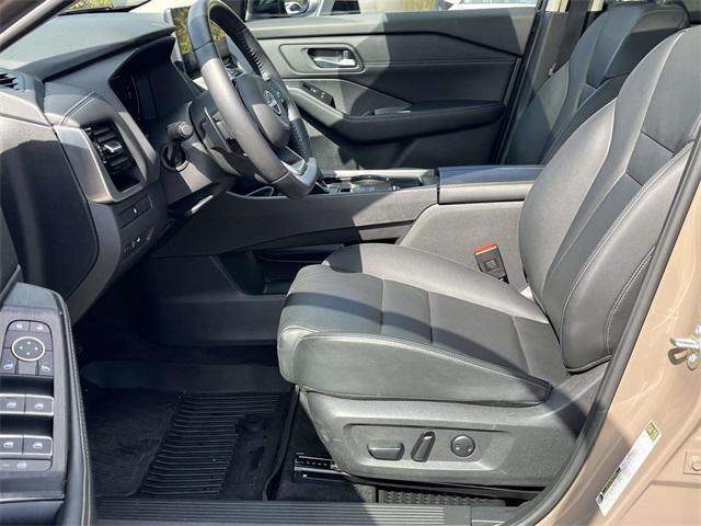 used 2024 Nissan Rogue car, priced at $28,059