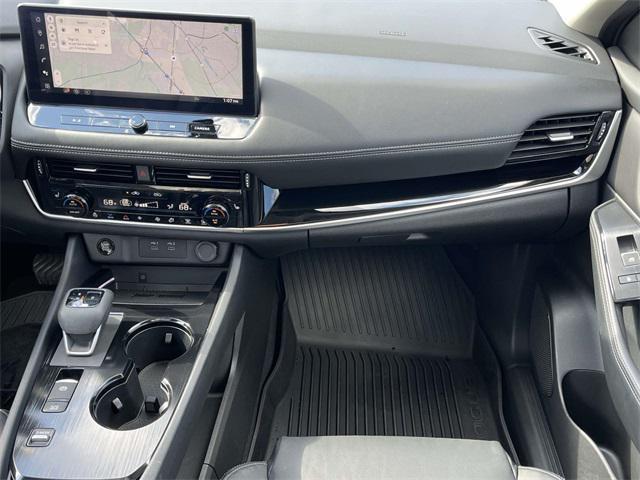 used 2024 Nissan Rogue car, priced at $28,059