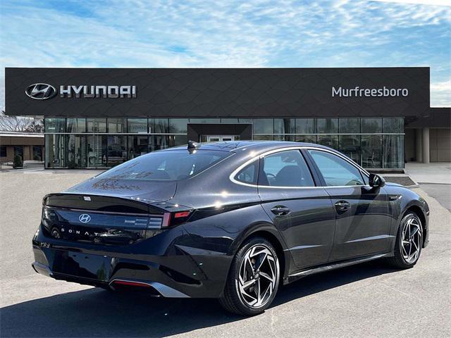 new 2024 Hyundai Sonata car, priced at $29,007