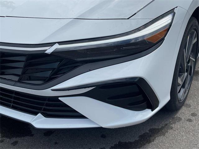 new 2025 Hyundai ELANTRA HEV car, priced at $28,924