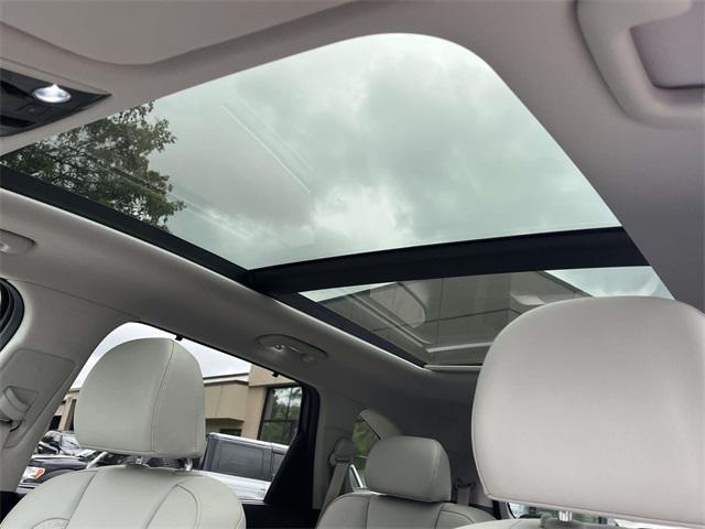 used 2024 Kia Sorento Plug-In Hybrid car, priced at $37,077