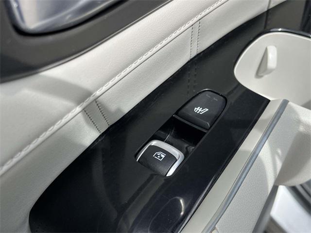 used 2024 Kia Sorento Plug-In Hybrid car, priced at $37,077