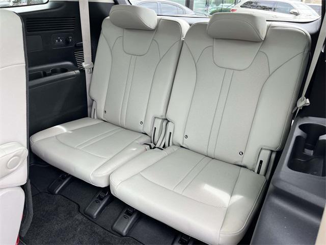 used 2024 Kia Sorento Plug-In Hybrid car, priced at $37,077