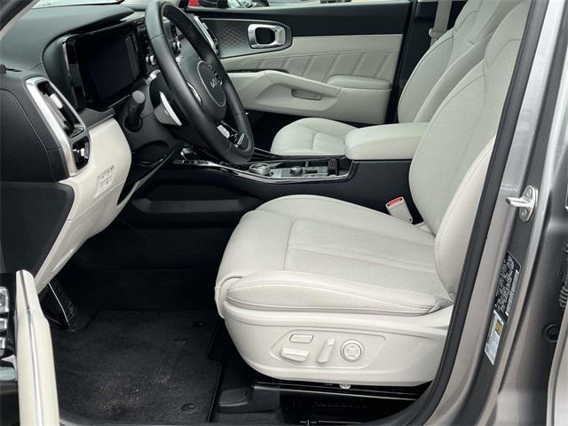 used 2024 Kia Sorento Plug-In Hybrid car, priced at $37,077