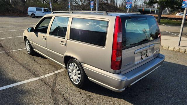 used 1999 Volvo V70 car, priced at $3,995