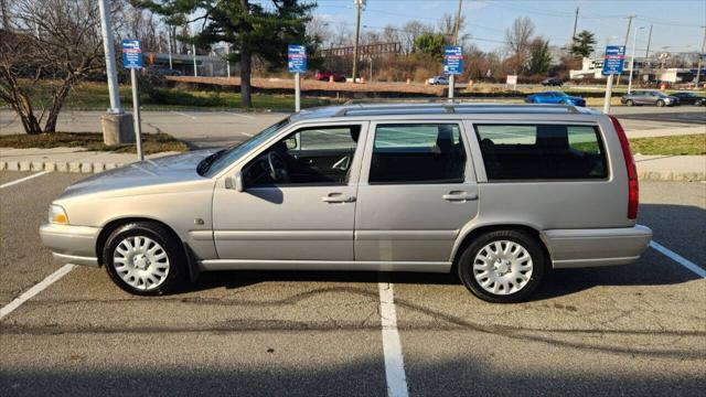 used 1999 Volvo V70 car, priced at $3,995