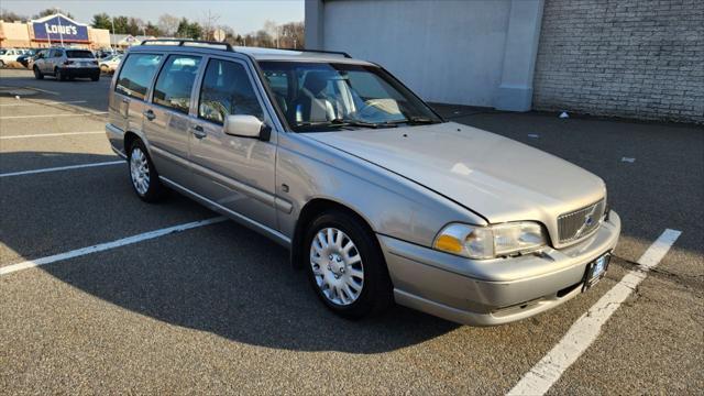 used 1999 Volvo V70 car, priced at $3,995