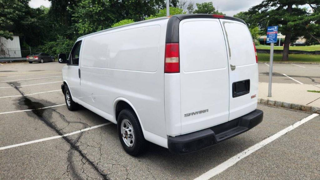 used 2003 GMC Savana 1500 car, priced at $5,995