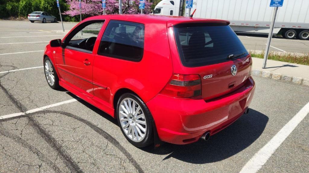 used 2004 Volkswagen R32 car, priced at $19,995