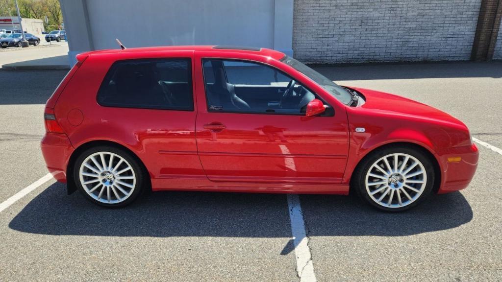 used 2004 Volkswagen R32 car, priced at $19,995