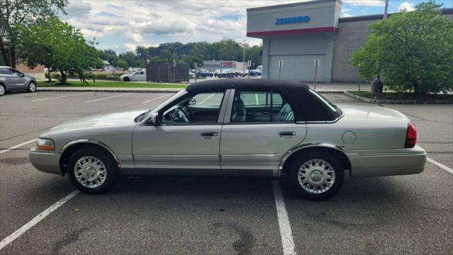 used 2003 Mercury Grand Marquis car, priced at $6,495