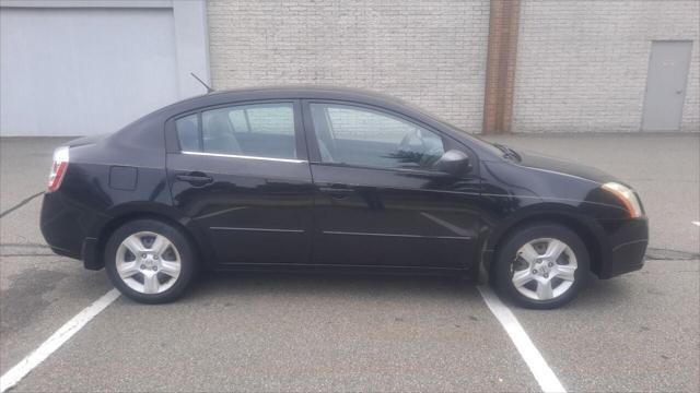 used 2009 Nissan Sentra car, priced at $5,495