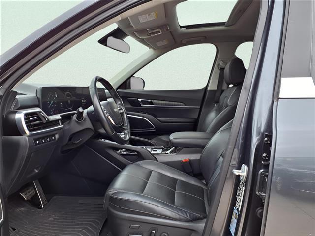 used 2024 Kia Telluride car, priced at $43,099